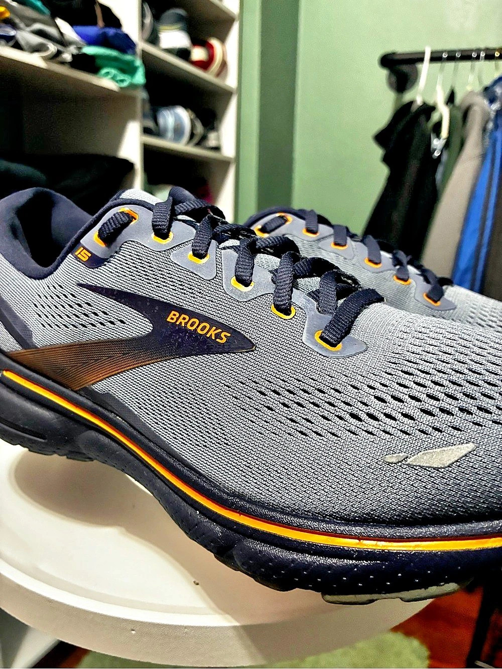 Brooks Ghost 15 Men’s 9.5 Gray Navy Orange Running Shoes Sneakers